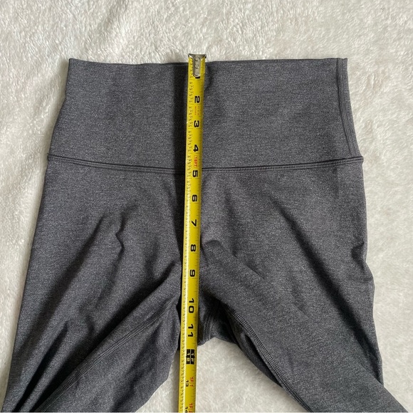 Lululemon Wunder Under Crop (Hi-Rise) - Picture 8 of 9